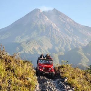 jeep lava tour jogja,explore gunung merapi jogja